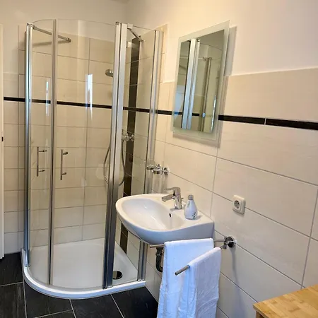 Zum Mathildenbrunnen Apartment *